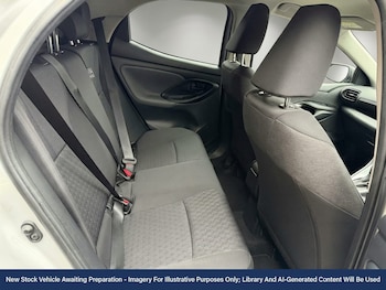 Used Toyota Yaris 2021 for sale - 77348359: Photo