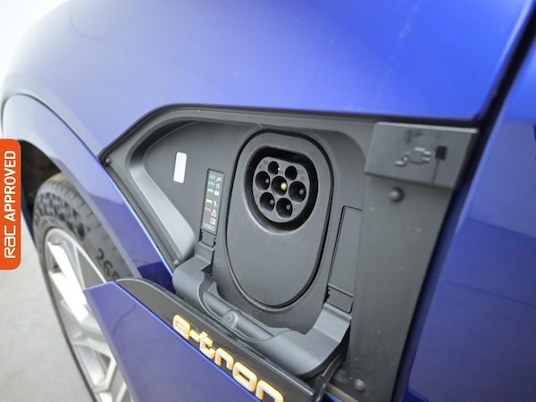 Used Audi e-tron 2020 for sale - 75073957: Photo 17