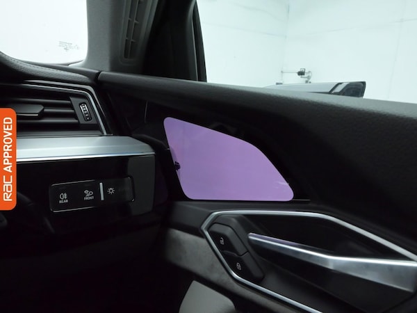 Used Audi e-tron 2020 for sale - 75073957: Photo 24