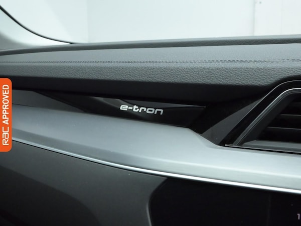 Used Audi e-tron 2020 for sale - 75073957: Photo 28