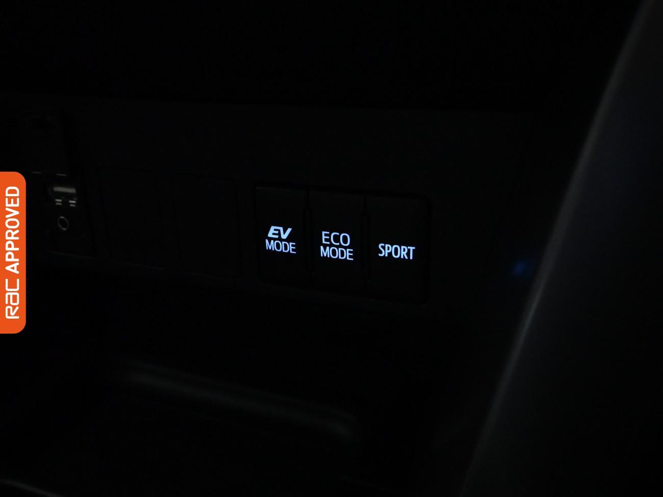 Used Toyota RAV4 2016 for sale - 76353203: Photo 19