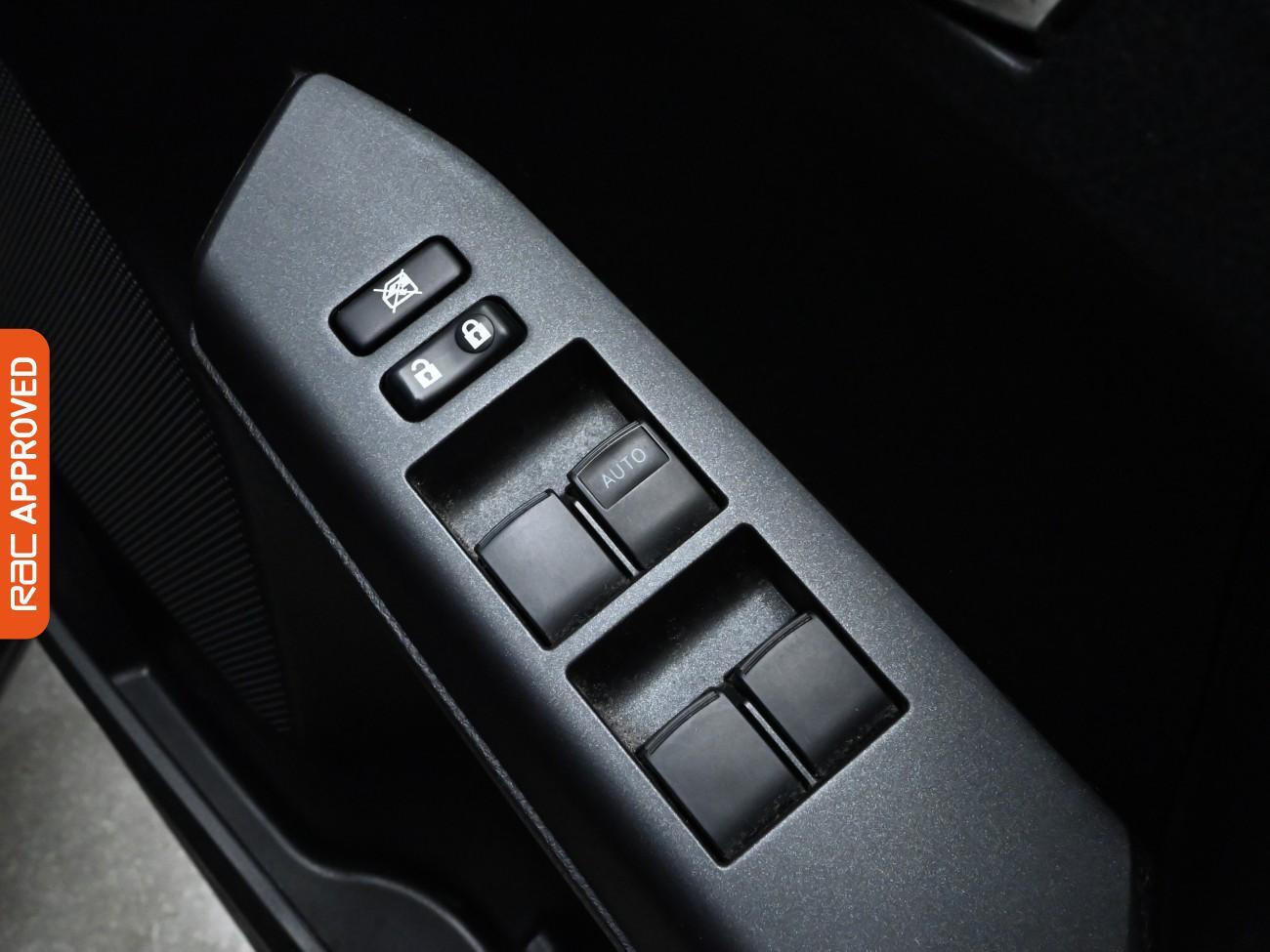 Used Toyota RAV4 2016 for sale - 76353203: Photo 27