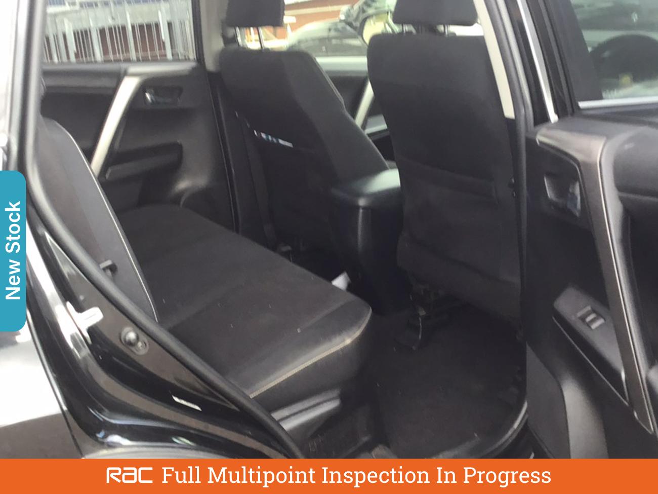 Used Toyota RAV4 2016 for sale - 76353203: Photo 4