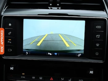 Used Jaguar XE 2015 for sale - 76558148: Photo