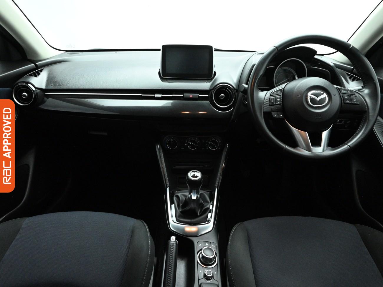 Used Mazda Mazda2 2016 for sale - 77834777: Photo 2