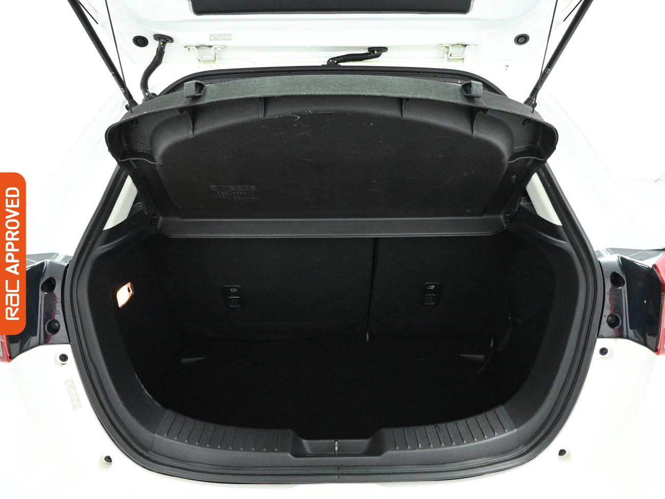 Used Mazda Mazda2 2016 for sale - 77834777: Photo 25