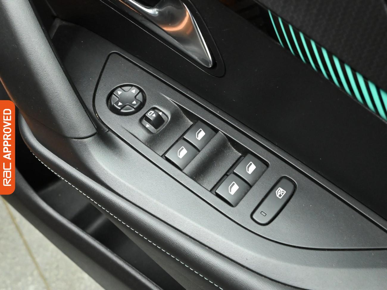 Used Peugeot 2008 2022 for sale - 77649338: Photo 25