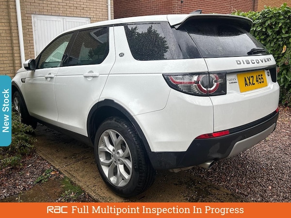 Used Land Rover Discovery Sport 2018 for sale - 76288329: Photo 2