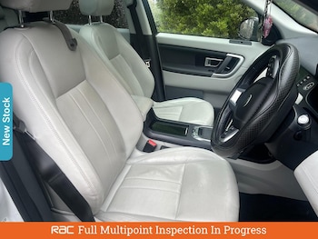 Used Land Rover Discovery Sport 2018 for sale - 76288329: Photo 3