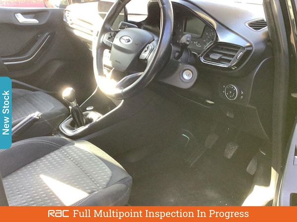 Used Ford Fiesta 2017 for sale - 76156430: Photo 3