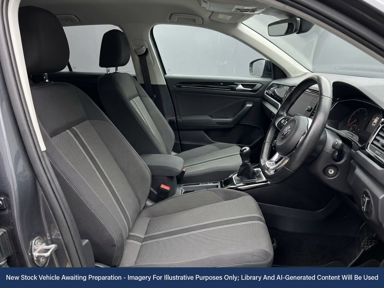 Used Volkswagen T-Roc 2021 for sale - 77083955: Photo 3