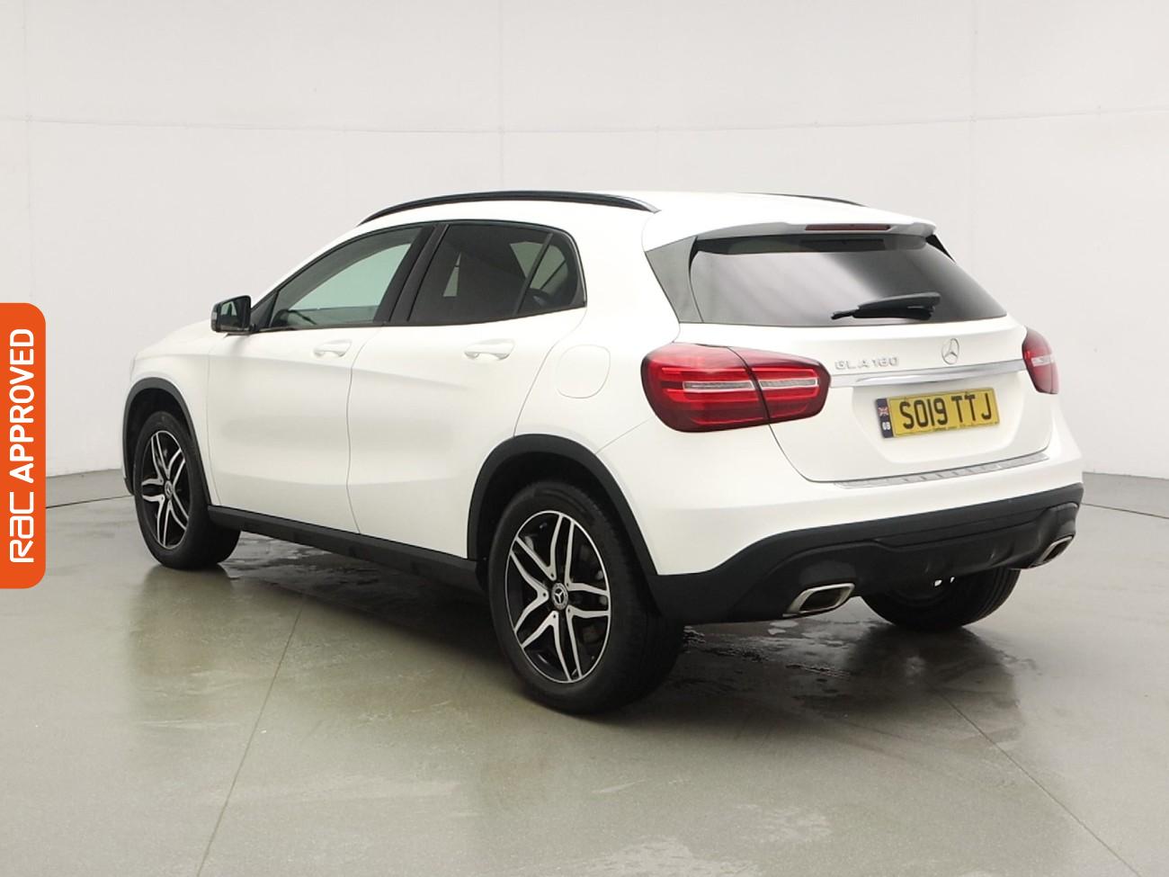 Used Mercedes-Benz GLA 2019 for sale - 77719352: Photo 4