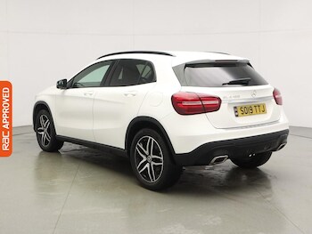 Used Mercedes-Benz GLA 2019 for sale - 77719352: Photo