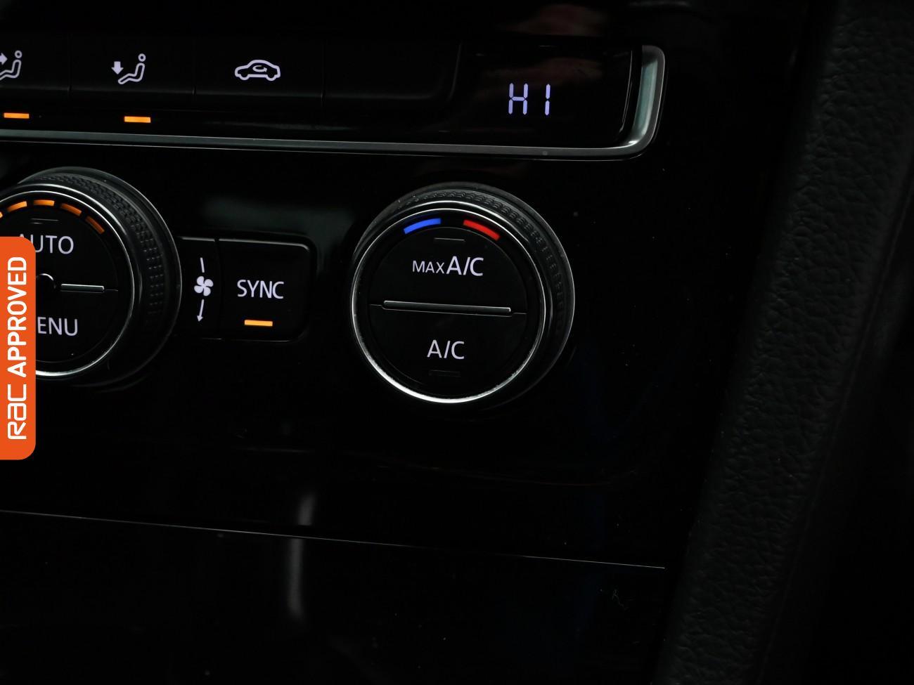 Used Volkswagen Golf 2014 for sale - 77502182: Photo 14