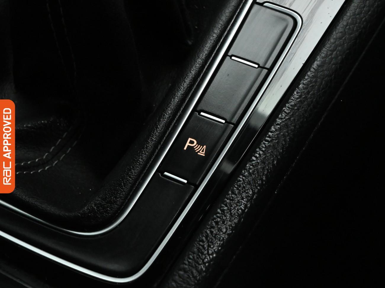 Used Volkswagen Golf 2014 for sale - 77502182: Photo 17