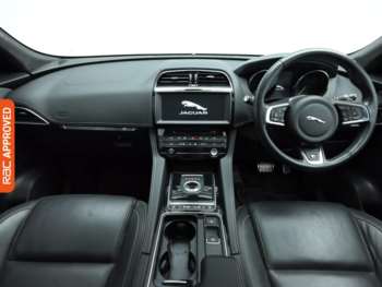 Used Jaguar F-Pace 2019 for sale - 74741505: Photo
