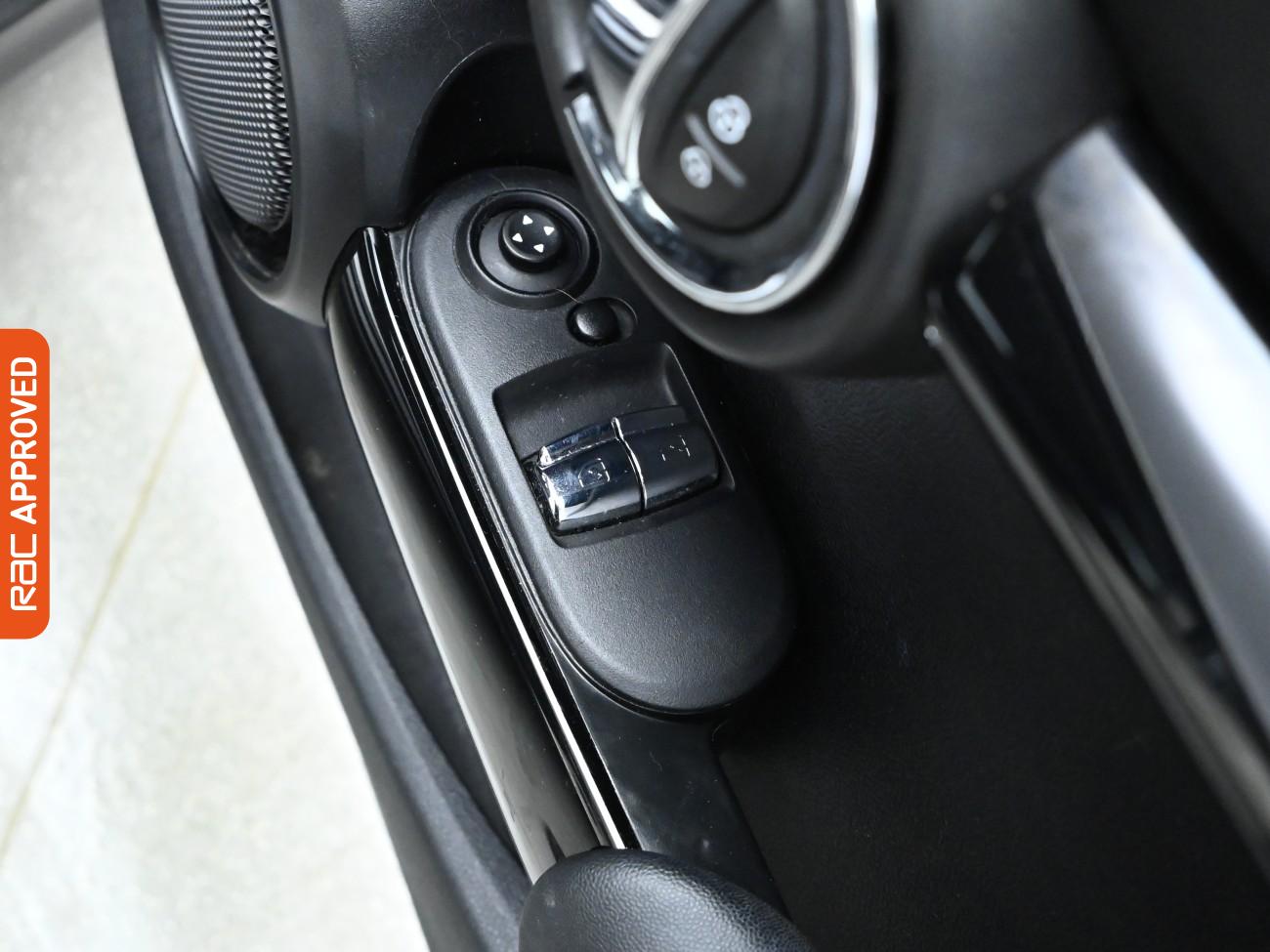 Used MINI Hatch 2021 for sale - 76156427: Photo 19
