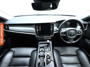 Used Volvo V90 2020 for sale - 75331521: Photo