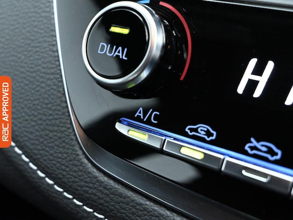 Used Toyota Corolla 2021 for sale - 76126104: Photo 17