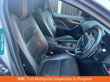 Used Jaguar F-Pace 2020 for sale - 75996027: Photo