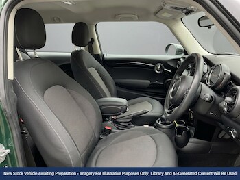 Used MINI Hatch 2021 for sale - 77661597: Photo