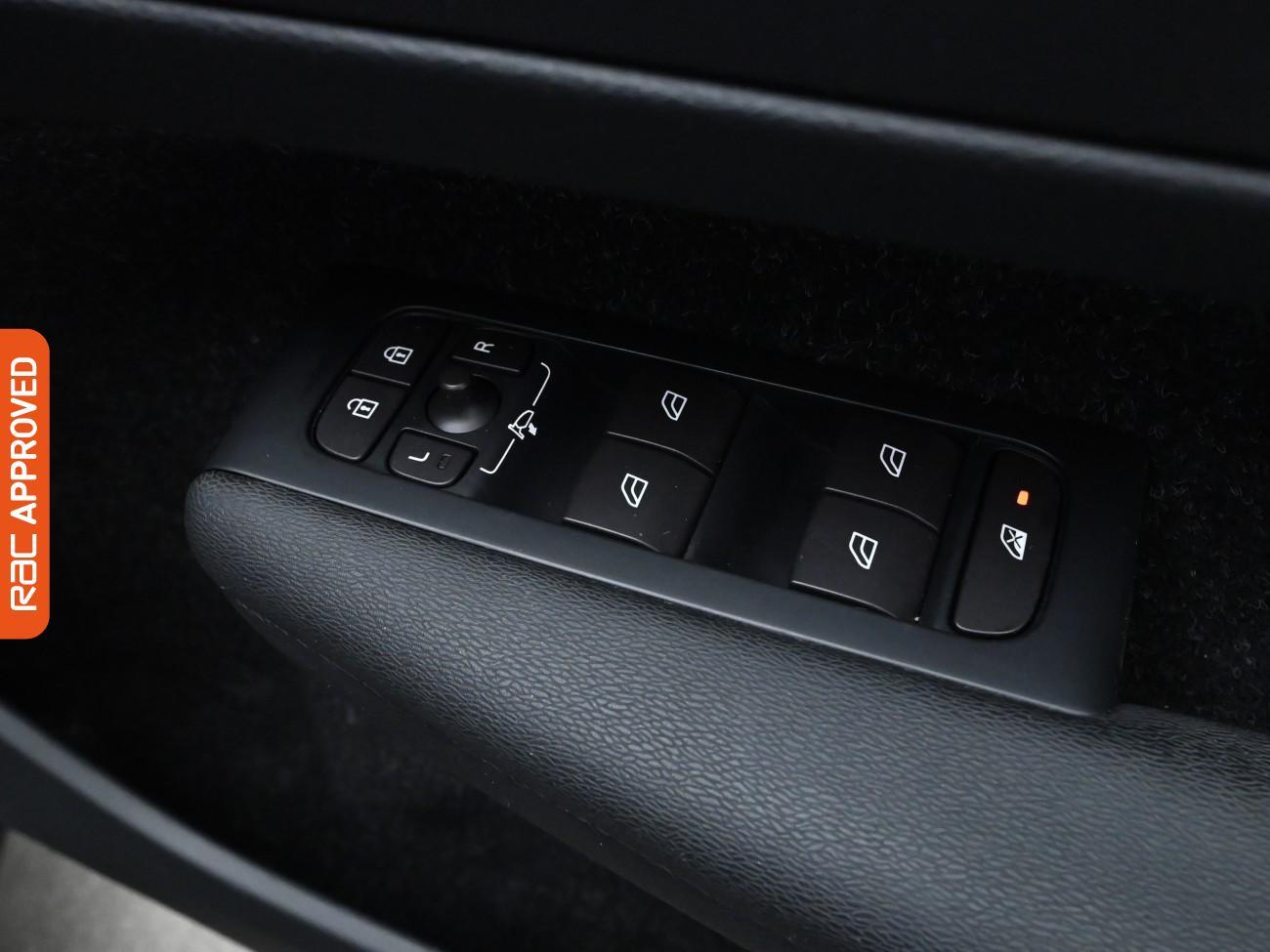 Used Volvo XC40 2018 for sale - 76604163: Photo 27