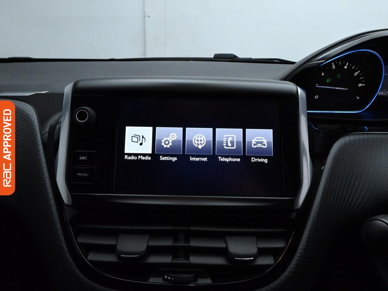 Used Peugeot 2008 2016 for sale - 76641884: Photo 17