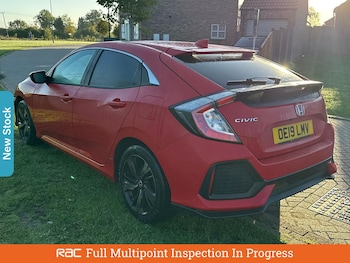 Used Honda Civic 2019 for sale - 76119880: Photo 2