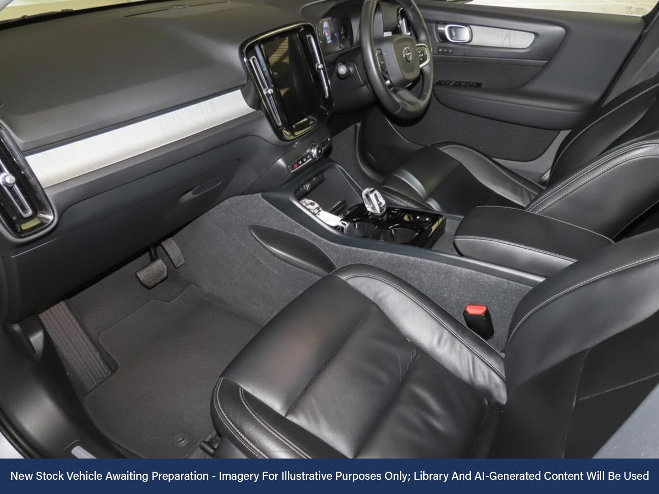 Used Volvo XC40 2021 for sale - 76491164: Photo 2