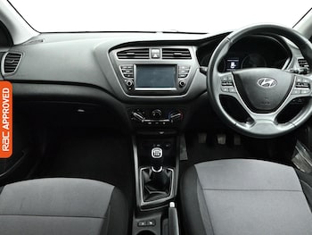 Used Hyundai i20 2018 for sale - 79053566: Photo