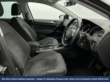 Used Volkswagen Golf 2019 for sale - 78323463: Photo