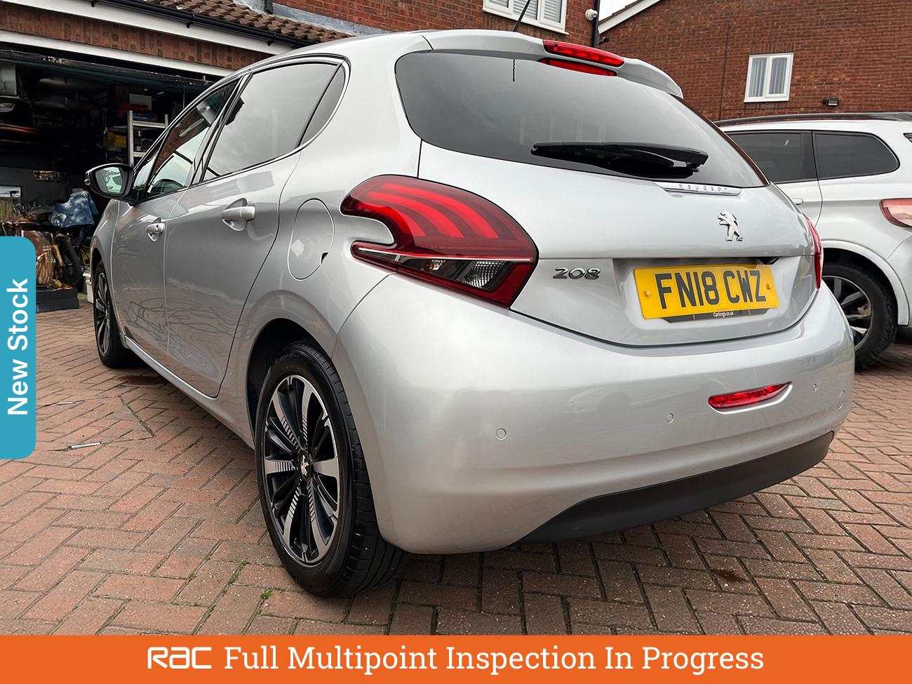 Used Peugeot 208 2018 for sale - 76353158: Photo 2