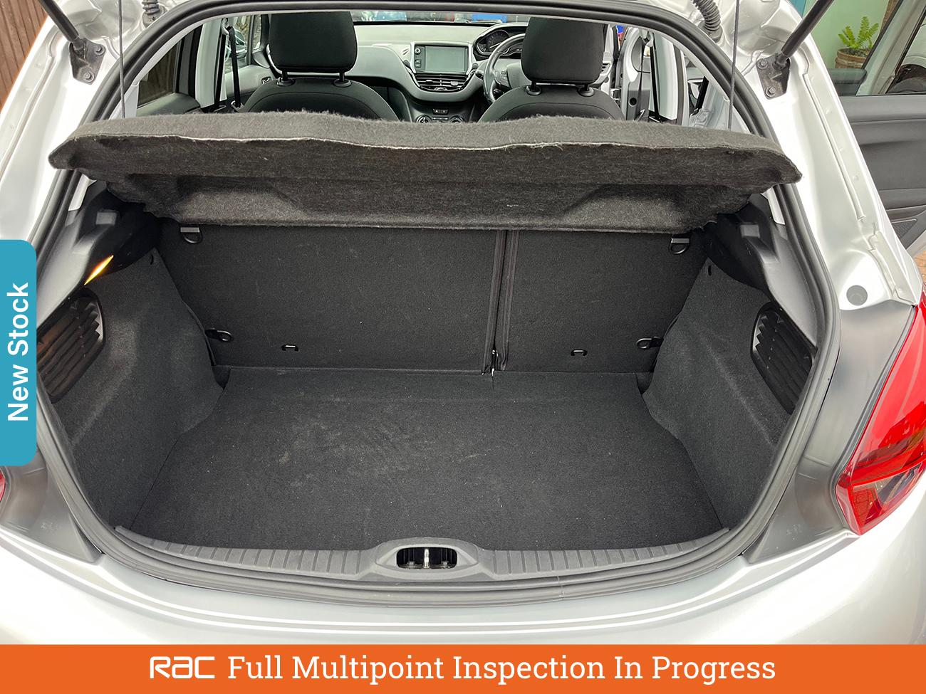 Used Peugeot 208 2018 for sale - 76353158: Photo 6