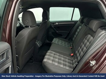 Used Volkswagen Golf 2018 for sale - 77294588: Photo