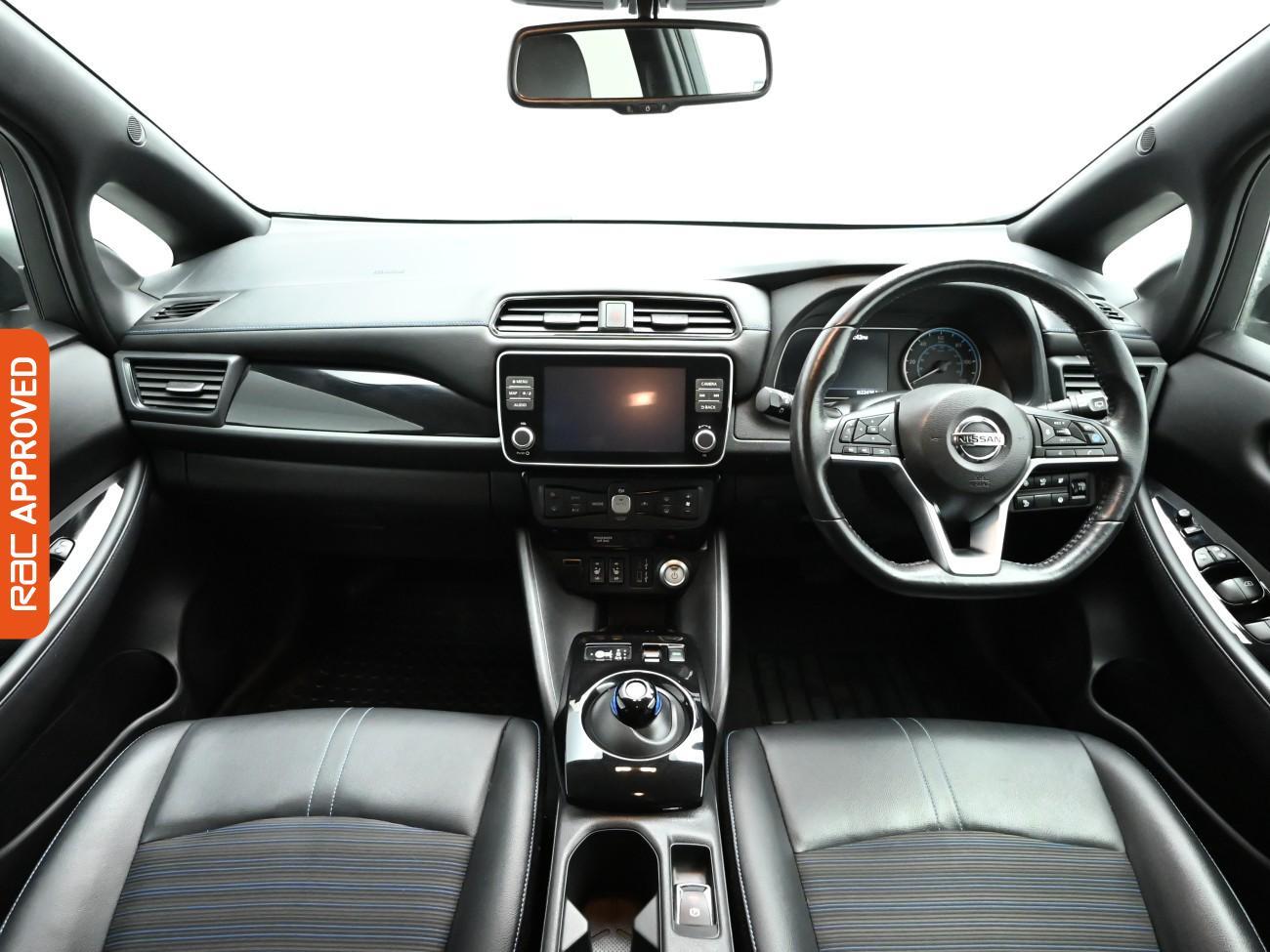 Used Nissan Leaf 2021 for sale - 77275229: Photo 2