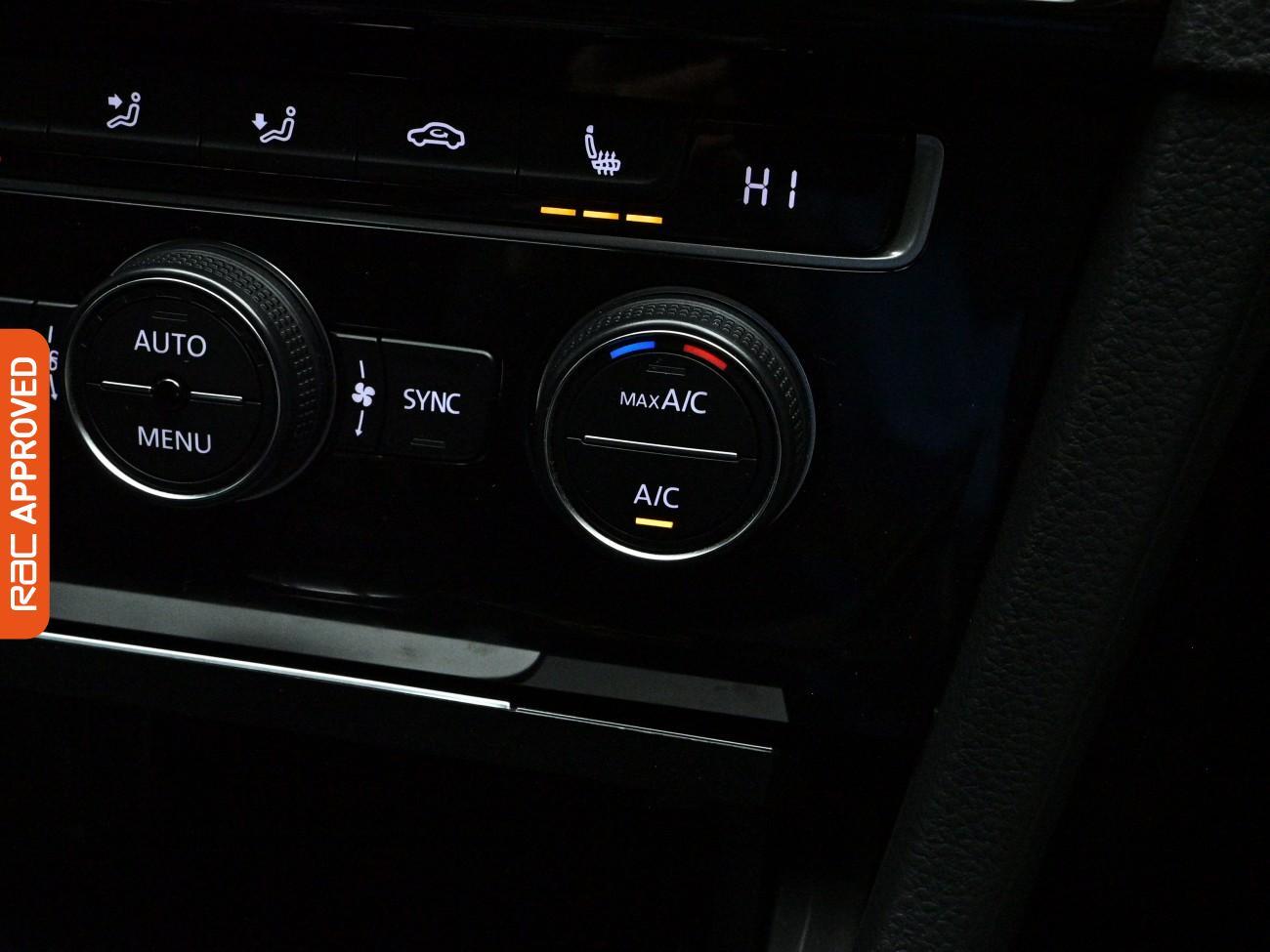 Used Volkswagen Golf 2018 for sale - 77951830: Photo 18