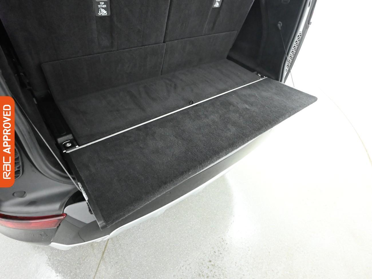 Used Land Rover Discovery 2018 for sale - 77236045: Photo 41