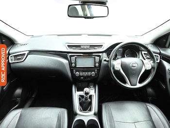 Used Nissan Qashqai 2015 for sale - 77165853: Photo