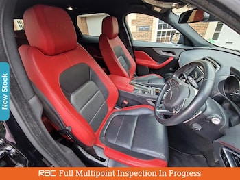Used Jaguar F-Pace 2018 for sale - 75945658: Photo