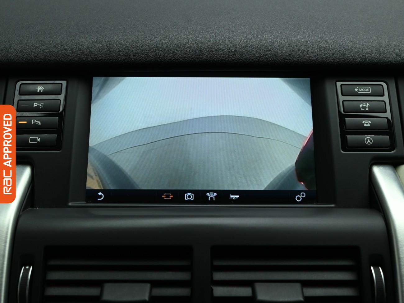 Used Land Rover Discovery Sport 2016 for sale - 76412747: Photo 16