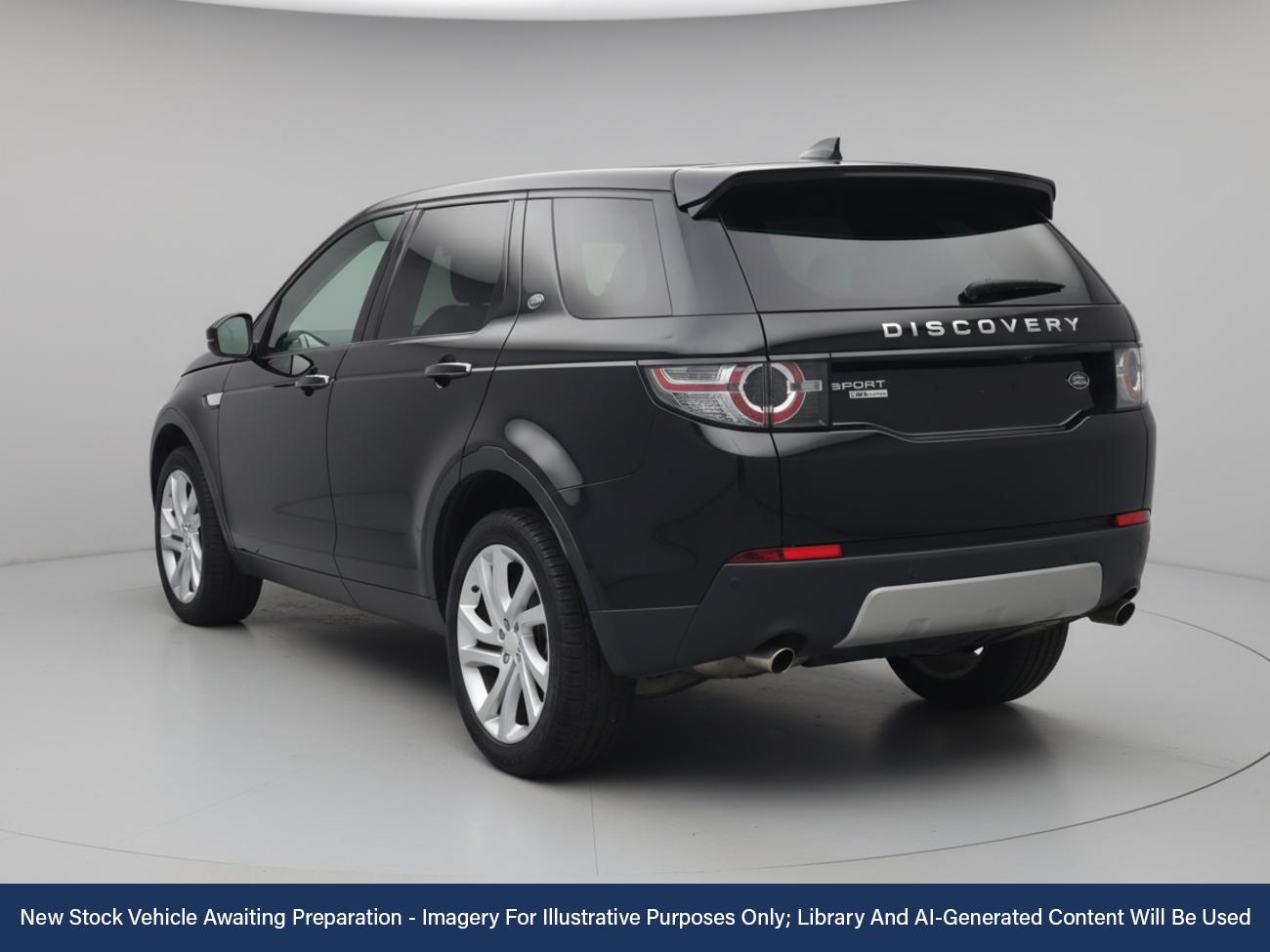 Used Land Rover Discovery Sport 2016 for sale - 76412747: Photo 2