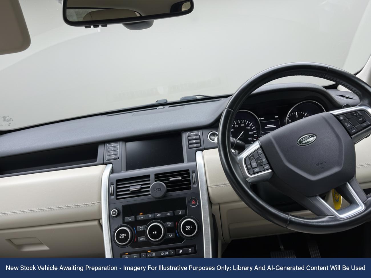 Used Land Rover Discovery Sport 2016 for sale - 76412747: Photo 6