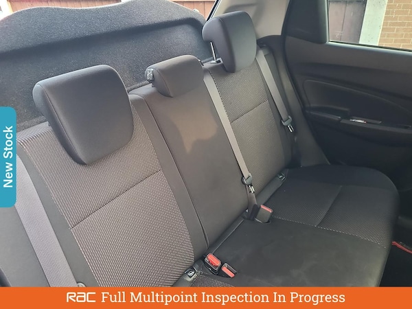 Used Suzuki Swift 2018 for sale - 76206975: Photo 4