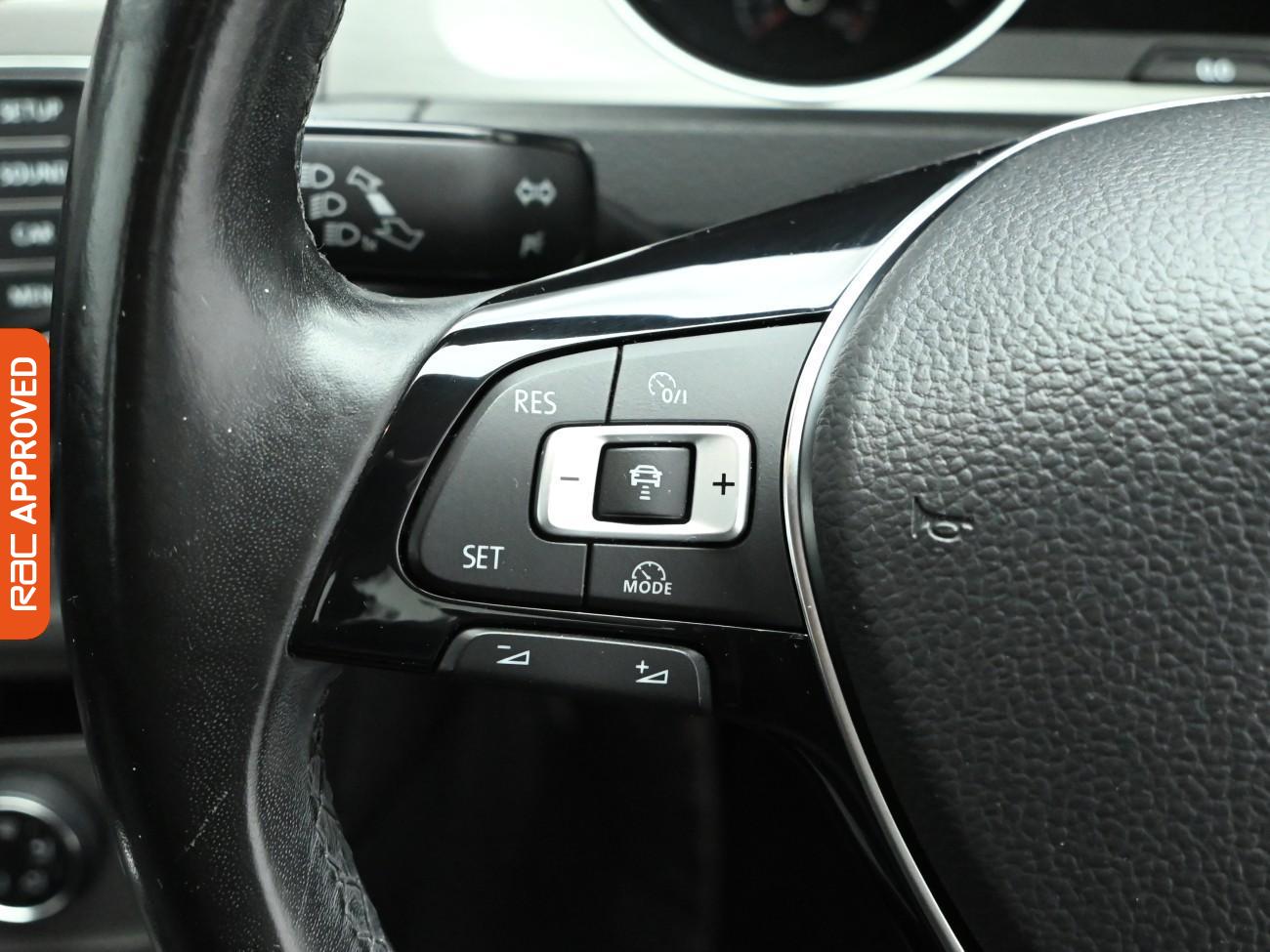 Used Volkswagen Golf 2014 for sale - 77764469: Photo 16