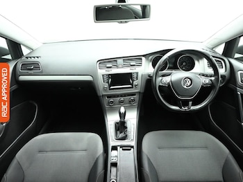 Used Volkswagen Golf 2014 for sale - 77764469: Photo