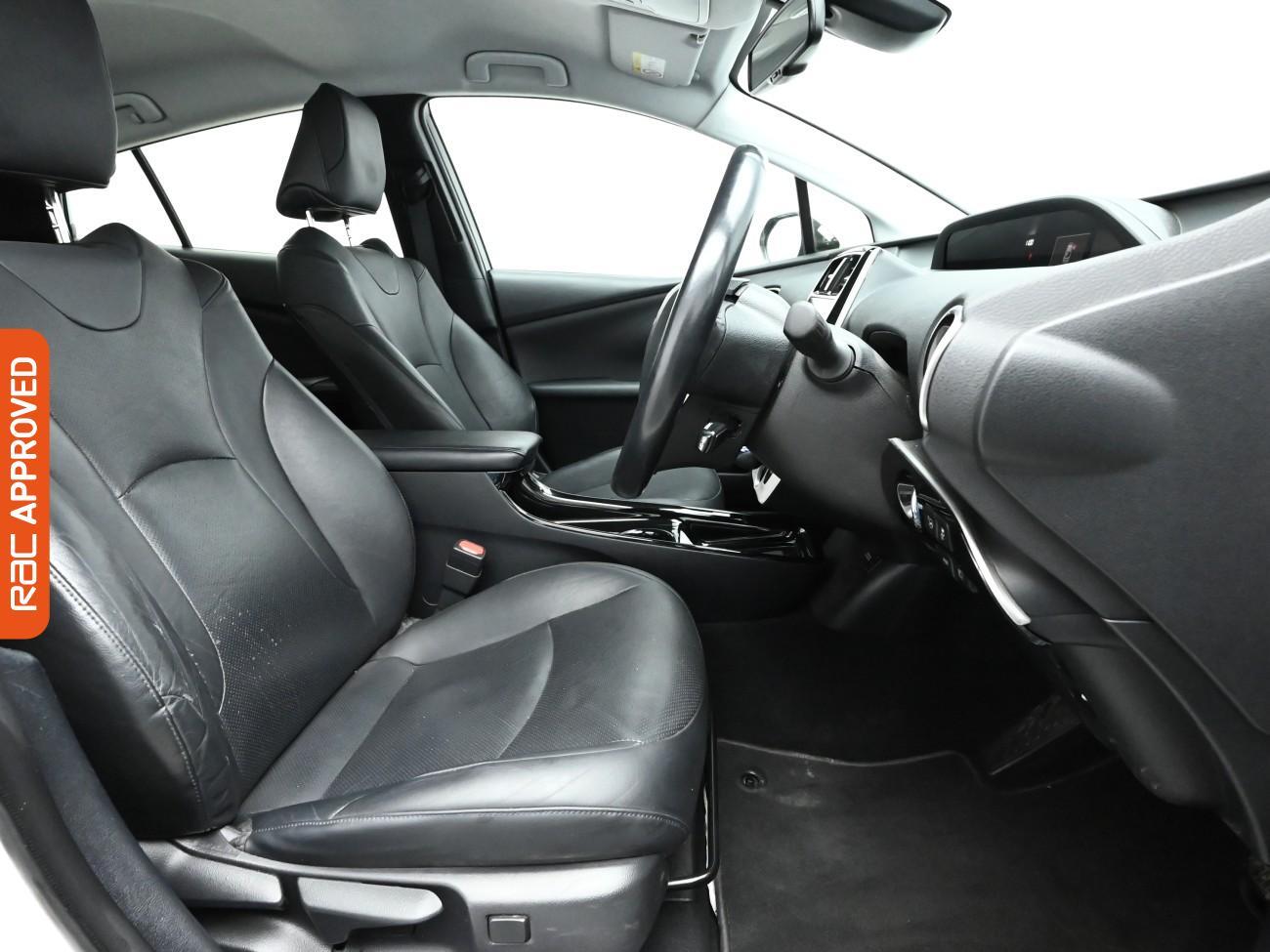 Used Toyota Prius 2018 for sale - 77348283: Photo 11