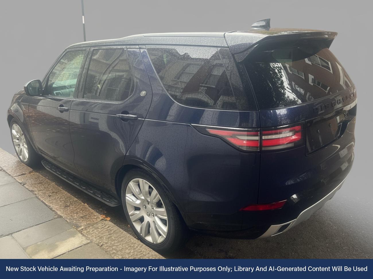 Used Land Rover Discovery 2018 for sale - 76445555: Photo 2