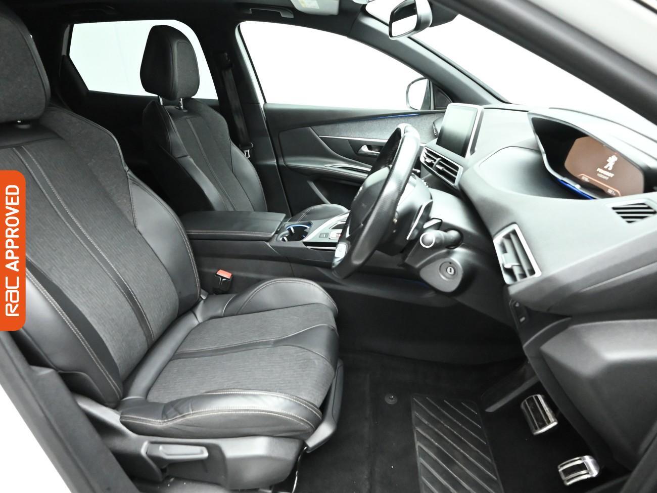 Used Peugeot 3008 2018 for sale - 77557387: Photo 12