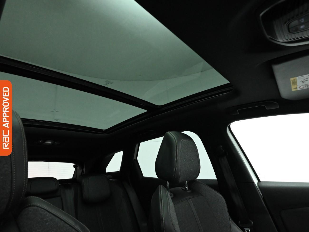 Used Peugeot 3008 2018 for sale - 77557387: Photo 14