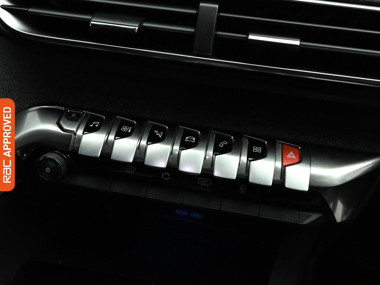 Used Peugeot 3008 2018 for sale - 77557387: Photo 15